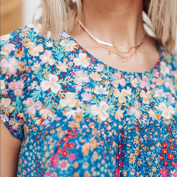 If the Suns Out Top in Blue - Picture 4 of 4